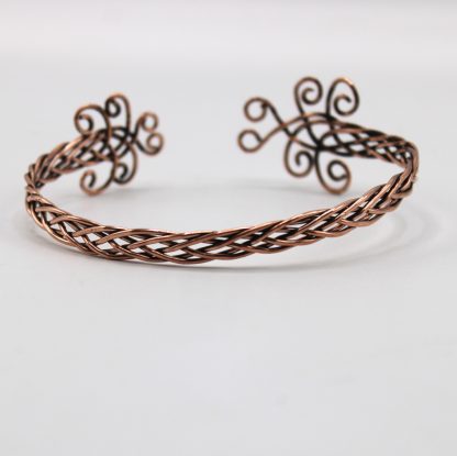 Fishtail braided copper bracelet